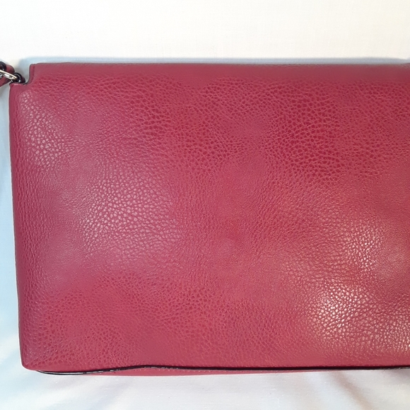 Kate Landry red faux leather shoulder bag - Picture 3 of 11